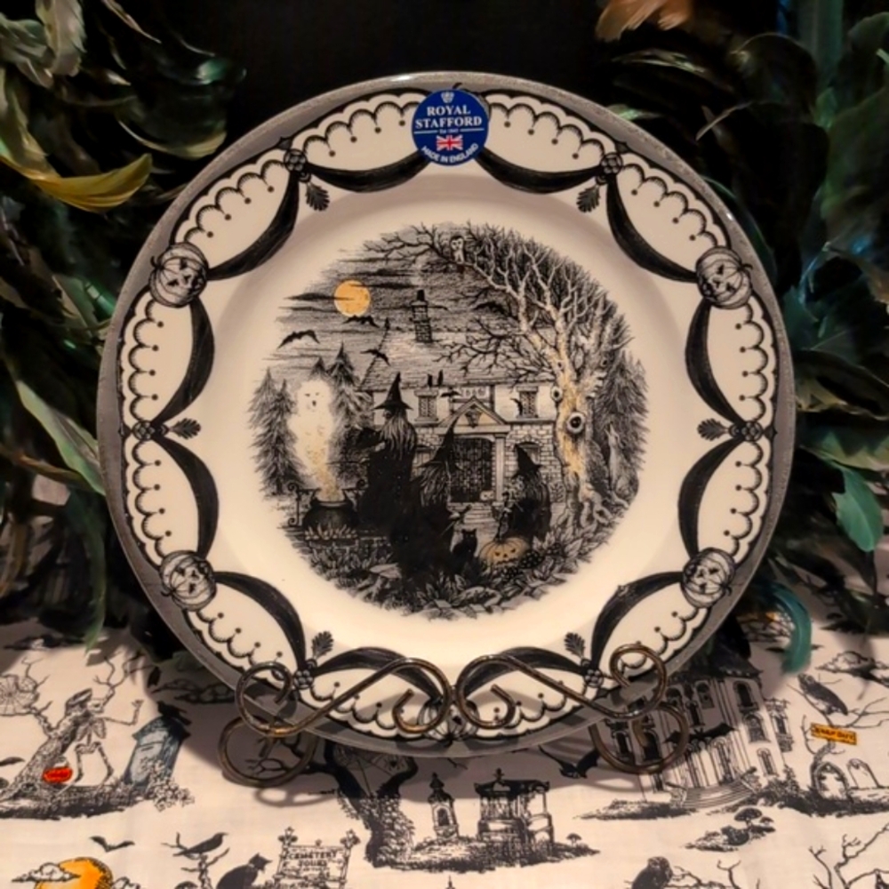 🇬🇧 🆕 4pc Haunted Witch House Dinner Plate Set Royal Stafford
